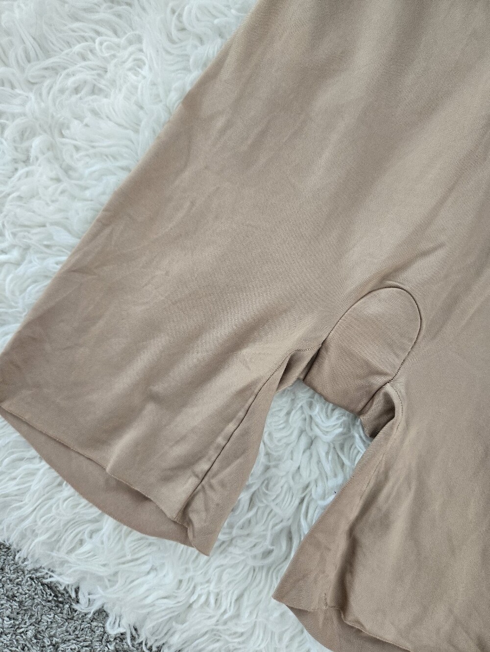 Spanx high-waisted mid-thigh shaper. Size XL. - Picture 2 of 6
